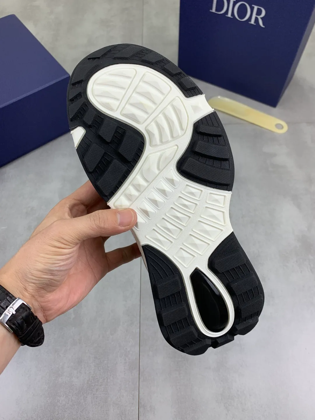 Men's Men's Shoes💰P440💰[New Style]🆘[Dior] 2025 Dior Original Lace-up Low-top Men's Shoes Classic casual shoes 🔥This model is the official classic model with high quality and made by famous original designers. It is made of high-quality cowhide with original materials➕comfortable and breathable mesh lining➕pigskin insole. The perfect last shape and generous and fashionable design have attracted many consumers and are suitable for drivers to drive🚗. What you want is the best quality in the market. Color: 4️⃣Color Code number: 38--44 (45 customized)